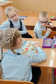 Тебе журнал и мне журнал, их бы любой взахлёб читал