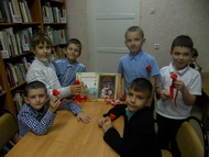 И расцвёл цветочек аленький
