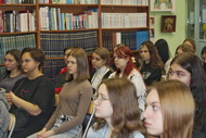 Равнение на героев 