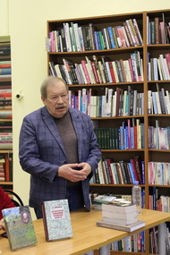 Делимся радостью и книгами