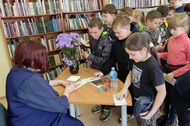  «Любое писательство начинается с придумывания истории»