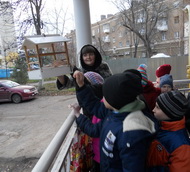 Трудно птицам зимовать, надо птицам помогать!