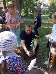 Книжная радуга на улице Московской

