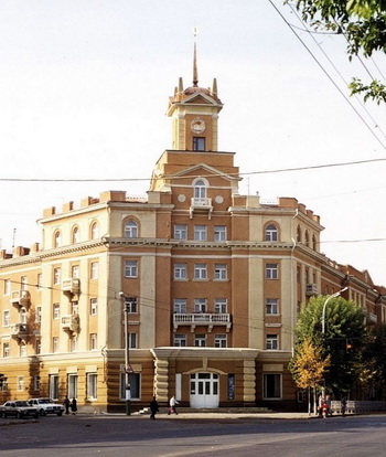 Московская, 28 – адрес, по которому живет детство