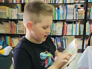 Чаепитие с книжкой в руках 